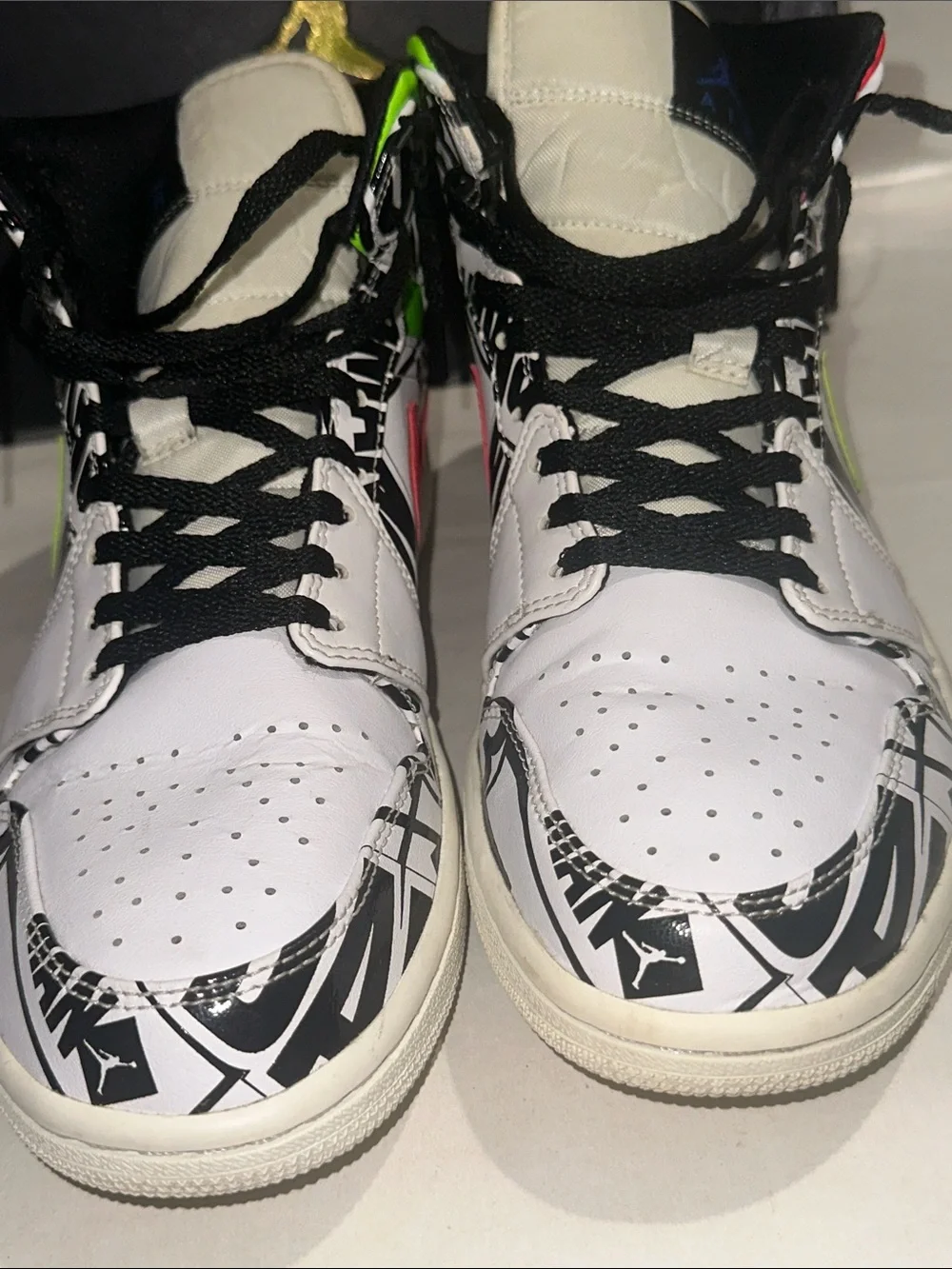Nike graphics print